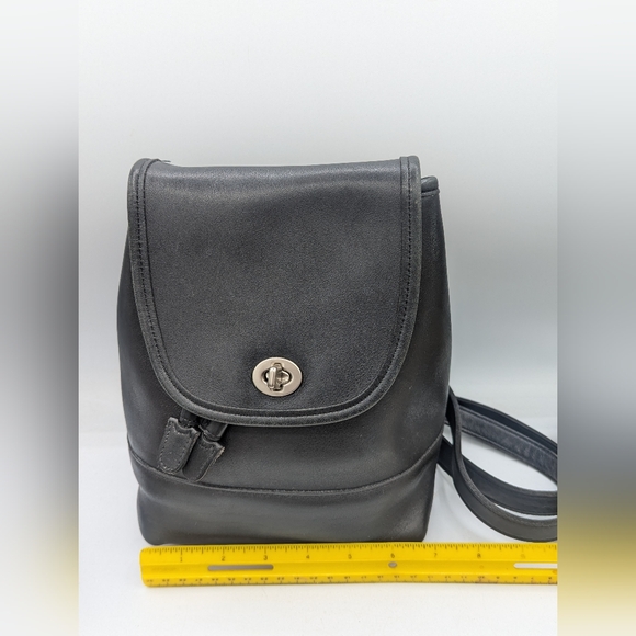 COACH Vintage Black Smooth Leather Drawstring Turnlock Small Backpack #9960 - Picture 13 of 13